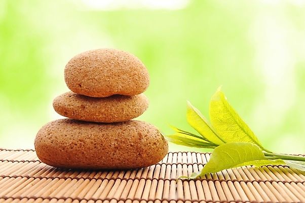 포토 JPG 해외이미지 식물 웰빙 아시아 선 컨셉 잎 자연 휴식 건강 동양인 사람없음 초록색 여름 태양 약 쌓기 평화 환경 탑 일본 맑음 스파 희망 화목 목욕 바위 흰색 나뭇가지 대나무 에코 테라피 돌봄 생태학 해외202004 해외포토 자연요소 나무 건축물 계절 교육 감정 나라 컬러 의학 모션 날씨 인종 뷰티 청결 돌_바위 생태계 파일형식 이미지허브