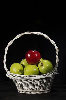 포토 JPG 해외이미지 식물 잡화 음식 농업 다이어트 과일 재료 자연 디저트 건강 식이요법 사람없음 빨간색 초록색 쇼핑 바구니 주방 정원 식사 저녁식사 주스 기쁨 샐러드 흰색 신선 시장 달콤 맛 아침식사 사과 상품 설탕 비만 유기농 레시피 보충 영양소 채식주의자 해외202004 해외포토 웰빙 감정 산업 음료 컬러 컨셉 몸매 생태계 채식 파일형식 이미지허브