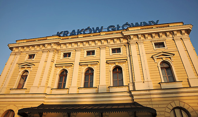 포토 JPG 해외이미지 여행 창문 아침 사람없음 건물 역사 도심 옛날 크라쿠프 해외202004 해외포토 주간 건축물 도시 폴란드 파일형식 이미지허브