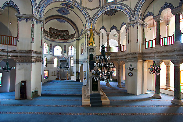 포토 JPG 해외이미지 유럽 아시아 종교 여행 건축양식 창문 이스탄불 실내 사람없음 산타클로스 카펫 기도 램프 중앙 작음 이슬람교 모스크 동쪽 칠면조 해외202004 해외포토 건축 나라 크리스마스 조류 조명 내부 크기 방향 파일형식 튀르키예 이미지허브