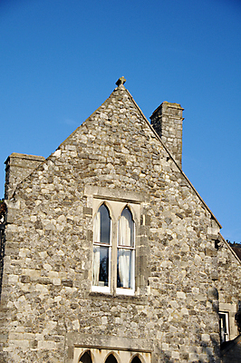 포토 JPG 해외이미지 외관 벽 건축양식 창문 하늘 지붕 주택 사람없음 야외 건물 파란색 중세 클래식 묘사 옛날 해외202004 해외포토 건축물 건축 컬러 컨셉 역사 파일형식 이미지허브