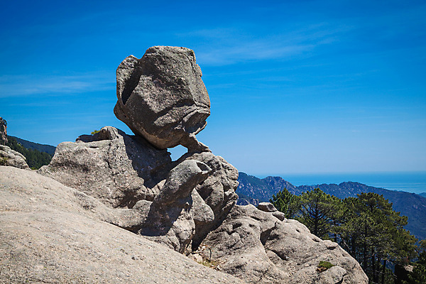 포토 JPG 해외이미지 유럽 섬 여행 자국 자연 하늘 산 풍경 사람없음 야외 초록색 파란색 걷기 계곡 프랑스 오솔길 지중해 언덕 내추럴 프랑스어 코르시카 해외202004 해외포토 문자 나라 길 바다 컬러 모션 생태계 파일형식 이미지허브