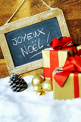 포토 JPG 해외이미지 계절 백그라운드 크리스마스 겨울 공 추상 휴가 새로움 기념 파노라마 선물 사람없음 장식 빨간색 세로 상자 우주 축제 장식볼 추위 흰색 나뭇가지 축하 인사 소나무 황금 12월 연도 전나무 원뿔 석판 해외202004 해외포토 도형 나무 기념일 컬러 컨셉 무늬 촬영기법 예절 날짜 파일형식 이미지허브