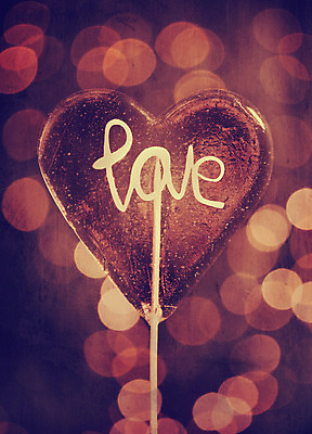 포토 JPG 해외이미지 모양 디자인 계절 기념일 행복 감정 어린이 음식 백그라운드 컨셉 휴가 디저트 발렌타인데이 막대사탕 사탕 선물 사랑 사람없음 장식 빨간색 단어 빛 과자 수확 하트 축하 대접 막대기 날짜 달콤 설탕 편지 심볼 싱글 질감 복고 보케 공평 2월 그런지 스타일 해외202004 해외포토 문자 컬러 농업 데이이벤트 사람 이벤트 맛 파일형식 이미지허브