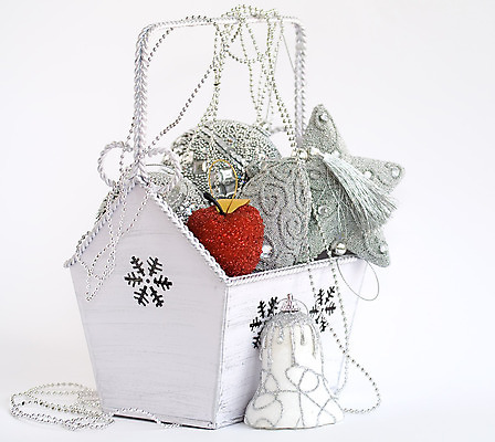 포토 JPG 해외이미지 모양 전통 문화 백그라운드 크리스마스장식 크리스마스 겨울 공 미술 사람없음 장식 빨간색 빛 장난감 활발 종 흰색 축하 눈송이 우아함 12월 오브젝트 빛망울 광 해외202004 해외포토 계절 기념일 컬러 컨셉 문화예술 눈_날씨 날짜 파일형식 이미지허브