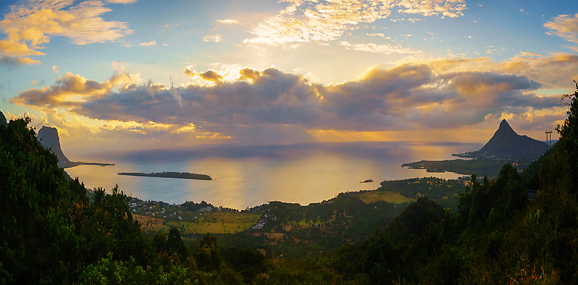 포토 JPG 해외이미지 바다 섬 여행 백그라운드 자연 하늘 산 파노라마 풍경 사람없음 초록색 여름 파란색 컬러풀 일출 일몰 놀람 인도인 언덕 장면 석호 내추럴 모리셔스 파라다이스 해외202004 해외포토 외국인 계절 감정 컬러 촬영기법 표정 동양인 노을 생태계 파일형식 이미지허브