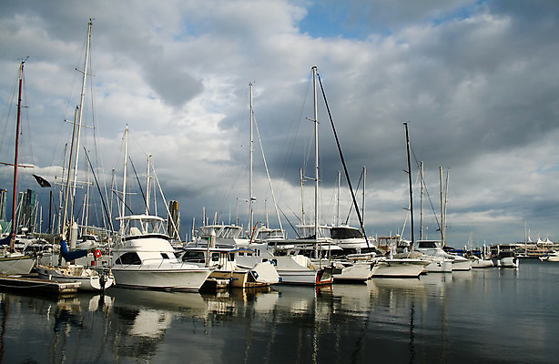 포토 JPG 해외이미지 구름 요트 하늘 항해 사람없음 물 빛 컬러풀 햇빛 평화 일출 항구 보트 호주 방파제 포트 나루 웅장함 해외202004 해외포토 자연요소 공공시설 컬러 컨셉 배_교통 교통시설 태양 노을 오세아니아 파일형식 이미지허브