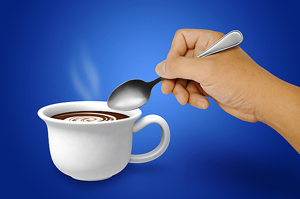 포토 JPG 해외이미지 손 커피 음료 아침 휴식 사람없음 컵 물 파란색 갈색 상점 식당 숟가락 카페 에너지 뜨거움 도자기 달콤 아침식사 설탕 크림 카푸치노 에스프레소 카페인 해외202004 해외포토 주간 자연요소 식기 컬러 컨셉 수저 신체부위 식사 맛 파일형식 이미지허브