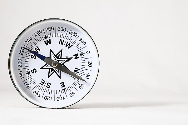 포토 JPG 해외이미지 모래 여행 백그라운드 컨셉 지도 비즈니스 자연 화살 산 건조 사람없음 야외 물 장미 금속 장비 탐험 공구 선택 나침반 방향 심볼 오브젝트 사인 북쪽 동쪽 네비게이션 자석 남쪽 발견 서쪽 위도 지리 많음 해외202004 해외포토 자연요소 꽃 재질 도구 생태계 파일형식 이미지허브