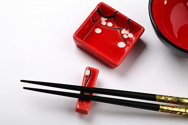 포토 JPG 해외이미지 전통 접시 음식 다이어트 젓가락 동양인 사람없음 식당 일본 저녁식사 초밥 동쪽 점심식사 해외202004 해외포토 식기 아시아 수저 건강 인종 상점 식사 방향 일본음식 파일형식 이미지허브