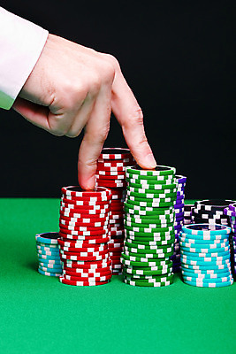 포토 JPG 해외이미지 손 스포츠 백그라운드 컨셉 비즈니스 손가락 놀이 탁자 성공 노동자 아이디어 사람 사람없음 빨간색 초록색 파란색 컬러풀 쌓기 걷기 우주 검은색 게임 흰색 우승 행운 도박 정상 가득함 손목 심볼 오브젝트 카지노 리더 포커 단계 승자 플레이어 해외202004 해외포토 직업 컬러 가구 모션 신체부위 최고 트럼프 파일형식 이미지허브