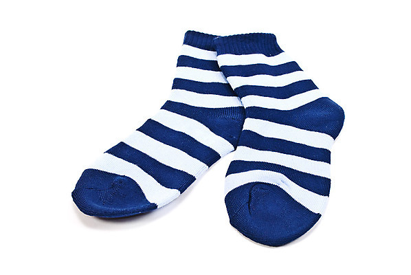 포토 JPG 해외이미지 옷 어린이 백그라운드 양말 사람없음 흰색 쌍 작음 고립 해외202004 해외포토 컬러 사람 크기 파일형식 이미지허브