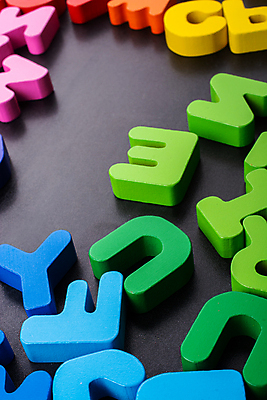 JPG 해외이미지 알파벳 영어 영어교육 사람없음 컬러풀 블록 해외202004 해외포토 포토 문자 교육 컬러 파일형식 이미지허브