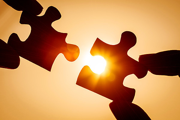 포토 JPG 해외이미지 모양 1 손 커플 실루엣 조각 백그라운드 컨셉 2 비즈니스 부분 하늘 성공 협력 아이디어 함께함 관리 사람 경기 사람없음 건물 빛 태양 일출 일몰 광선 게임 퍼즐 황금 계획 연결 심볼 사인 문제 문제풀이 해결 해외202004 해외포토 자연요소 건축물 스포츠 관계 놀이 촬영기법 신체부위 노을 파일형식 이미지허브