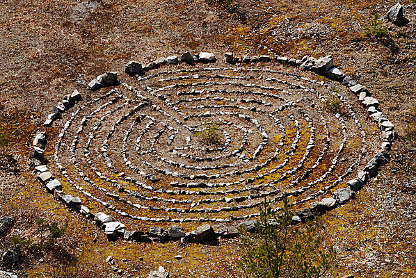 포토 JPG 해외이미지 디자인 선 벽 여행 백그라운드 지도 패턴 건축양식 자연 하늘 표면 추상 산 미술 사람 풍경 사람없음 빨간색 파란색 빛 갈색 검은색 골동품 바위 원형 역사 숲 질감 대리석 마법 미로 천연기념물 내추럴 고고학 그런지 옛날 지질학 파멸 화강암 해외202004 해외포토 도형 교육 건축 컬러 컨셉 무늬 재료 문화예술 암석 돌_바위 생태계 파일형식 소멸 이미지허브