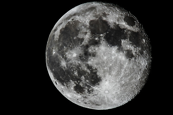 포토 JPG 해외이미지 사람없음 야외 회색 보름달 달 야간 해외202004 해외포토 자연요소 컬러 파일형식 이미지허브