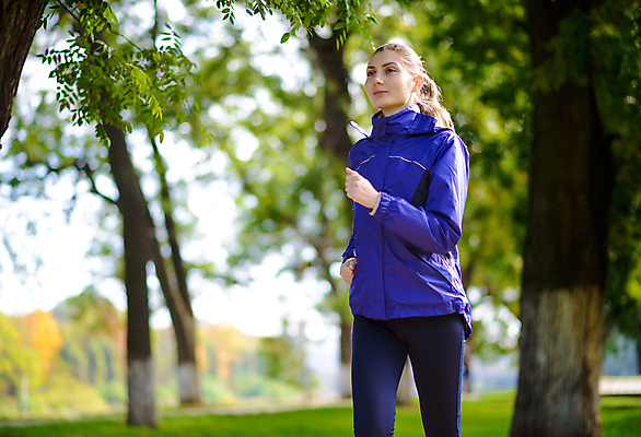 포토 JPG 해외이미지 백인 라이프스타일 공원 여자 행복 건강 한명 사람 성인 야외 달리기 조깅 운동 연습 성인여자한명만 해외202004 해외포토 서양인 1 공공시설 감정 모션 생활 여자한명만 성인여자만 파일형식 이미지허브