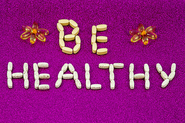 포토 JPG 해외이미지 백그라운드 컨셉 주택 건강 병원 사람없음 치료 알약 약 노란색 고통 흰색 그룹 질병 약국 두통 처방 테라피 조제 보충 고립 돌봄 마약 복용 진통제 피임약 헬프 항생제 해외202004 해외포토 감정 컬러 의학 모션 건물 뷰티 도움 만들기 파일형식 이미지허브