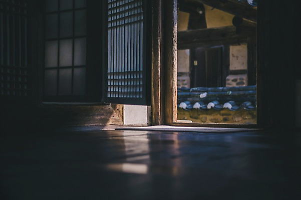 포토 JPG 주간 전통 한옥 사람없음 야외 대청 경상북도 안동 군자마을 국내포토 자연요소 한국전통 고건축 마을 경상도 파일형식