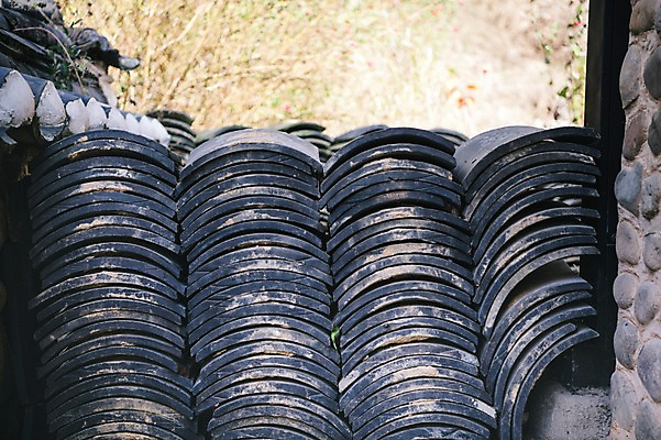 포토 JPG 주간 전통 한국 기와 사람없음 야외 경상북도 안동 군자마을 국내포토 자연요소 아시아 마을 경상도 파일형식