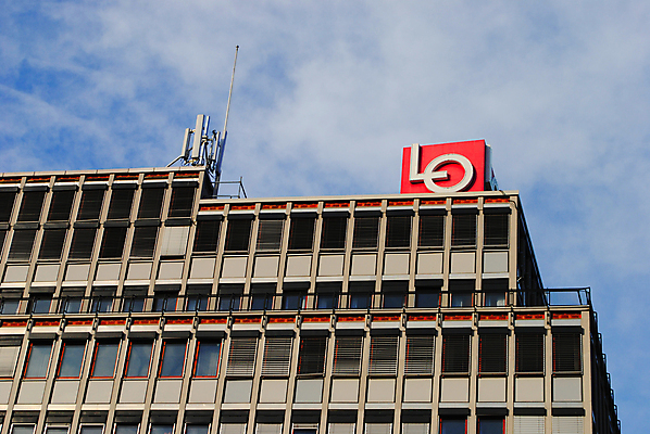 포토 JPG 해외이미지 이동 노동자 노르웨이 사람없음 건물 사무실 심볼 정치 해외202004 해외포토 직업 건축물 유럽 컨셉 비즈니스 파일형식 이미지허브