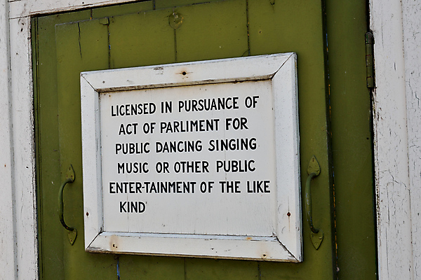 포토 JPG 해외이미지 디자인 음악 벽 노래 잉글랜드 프레임 사람없음 수확 사인 복고 일반 해외202004 해외포토 농업 문화예술 영국 파일형식 이미지허브