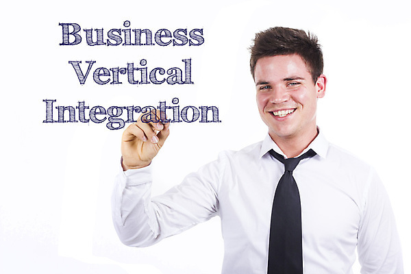 포토 JPG 해외이미지 산업 컨셉 셔츠 회사 비즈니스 텍스트 아이디어 한명 세로 파란색 단어 펜 흰색 기록 비즈니스맨 투명 메시지 시장 확대 상품 균형 경영자 혁명 경영 마케팅 제어 공급 소유 해외202004 해외포토 문자 1 남자 컬러 상의 사람 필기구 직장인 리더 파일형식 이미지허브