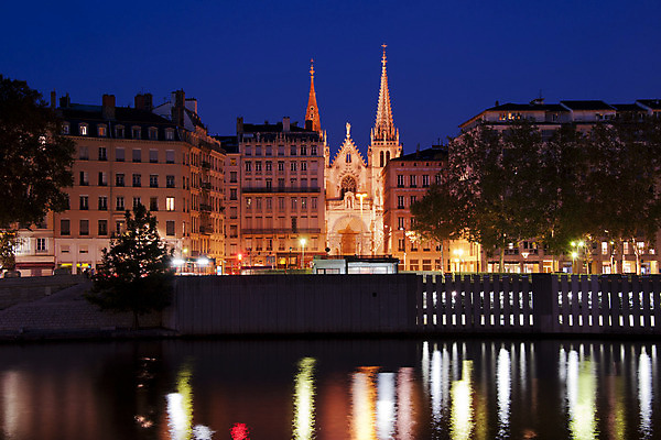 포토 JPG 해외이미지 사람없음 교회 세계문화유산 프랑스 야간 빛망울 리옹 해외202004 해외포토 자연요소 유럽 종교건축 건물 빛 문화재 파일형식 이미지허브