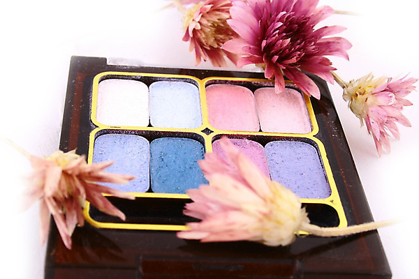 포토 JPG 해외이미지 얼굴 분홍색 사람없음 초록색 파란색 세트 컬러풀 유행 보라색 어둠 페인트 화장품 붓 팔레트 우아함 닫기 묘사 오브젝트 만들기 광택 아이섀도 조립 위생관리 해외202004 해외포토 컬러 컨셉 모션 관리 신체부위 뷰티 파일형식 이미지허브