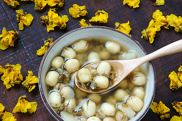 포토 JPG 해외이미지 접시 백그라운드 채소 전구 디저트 콩 건강 사탕 씨앗 사람없음 초록색 물 컬러풀 식사 흰색 달콤 맛 수프 강의 설탕 먹기 베트남 시럽 성분 건강식 길거리음식 방법 해외202004 해외포토 자연요소 식물 식기 음식 컬러 컨셉 모션 곡류 동남아시아 파일형식 이미지허브