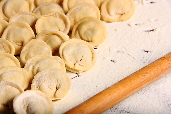 포토 JPG 해외이미지 실내 사람없음 이탈리아음식 반죽 라비올리 해외202004 해외포토 서양음식 내부 파일형식 이미지허브