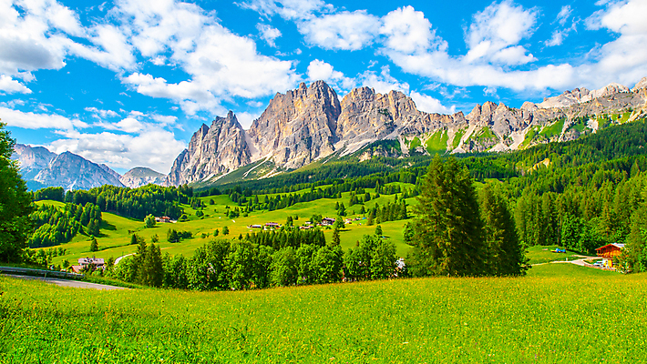 포토 JPG 해외이미지 유럽 여행 자연 하늘 휴가 산 파노라마 풍경 사람없음 야외 초록색 여름 계곡 맑음 이탈리아 하이킹 숲 언덕 산등성이 알프스 타운 절정 몬테카를로 해외202004 해외포토 계절 나라 컬러 레저 날씨 촬영기법 도시 생태계 모나코 파일형식 이미지허브