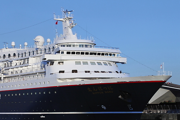 포토 JPG 해외이미지 바다 여행 하늘 휴가 항해 사람없음 야외 물 파란색 항구 일본 흰색 만 보트 크루즈 포트 닻 해외202004 해외포토 자연요소 아시아 컬러 배_교통 교통시설 파일형식 이미지허브