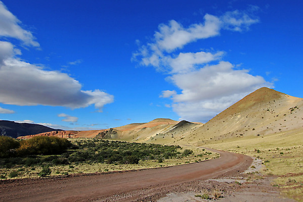 포토 JPG 해외이미지 도로 모래 여행 자연 산 건조 풍경 사람없음 야외 빨간색 컬러풀 노란색 여행객 골짜기 계곡 미국 트래킹 하이킹 사막 위험 언덕 부식 좁은 암초 남쪽 아르헨티나 루트 지질학 해외202004 해외포토 교육 길 컬러 컨셉 북아메리카 교통시설 레저 사람 남아메리카 방향 생태계 파일형식 이미지허브