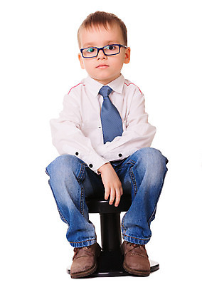 포토 JPG 해외이미지 백인 1 남자 감정 안경 어린이 벽 셔츠 넥타이 피곤 한명 사람 앉기 소년 파란색 유치원 슬픔 흰색 청바지 기다림 가장자리 좌절 고독 작음 수줍음 문제 고립 소셜 압력 우울증 적자 혼자 해외202004 해외포토 서양인 잡화 교육 컬러 컨셉 상의 바지 모션 둘레 질병 크기 파일형식 이미지허브