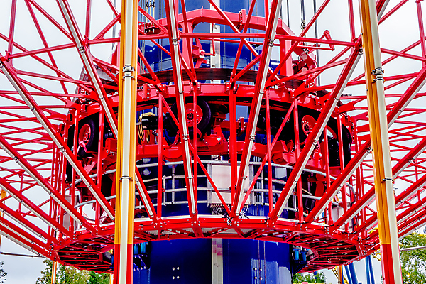 포토 JPG 해외이미지 주간 행복 곡선 하늘 휴식 사람없음 야외 빨간색 맑음 놀이공원 놀이기구 주말 해외202004 해외포토 자연요소 감정 선 컬러 컨셉 날씨 테마파크 파일형식 이미지허브