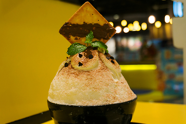 포토 JPG 해외이미지 전통 접시 디자인 음식 백그라운드 크리스마스 과일 아이스크림 디저트 치즈 한국 건강 사탕 요리 동양인 사람없음 빨간색 물 여름 노란색 냉동 얼음 카페 우유 추위 흰색 대접 신선 사발 달콤 맛 정상 시원함 설탕 크림 상쾌 시럽 찌그러짐 하와이인 해외202004 해외포토 자연요소 외국인 식기 계절 기념일 감정 아시아 컬러 컨셉 유제품 인종 상점 사기그릇 파일형식 이미지허브