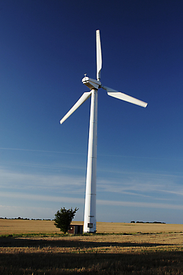 포토 JPG 해외이미지 밭 하늘 사람없음 풍차 에너지 흰색 그린에너지 풍력에너지 보호 친환경 생태계 돛대 생태학 해외202004 해외포토 교육 컬러 컨셉 농업 환경 파일형식 이미지허브