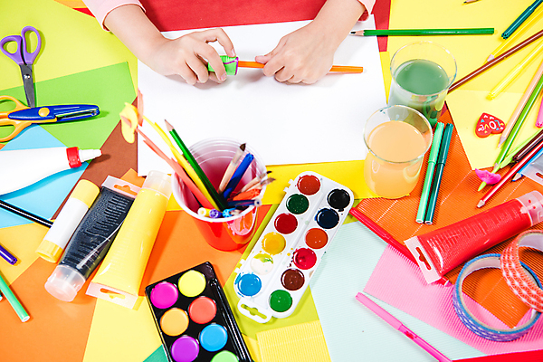 포토 JPG 해외이미지 학생 교육 어린이 백그라운드 학교 수업 관리 사람 사람없음 가로 청춘 귀여움 기쁨 수공예 진실 초보 해외202004 해외포토 감정 컨셉 공예 파일형식 이미지허브