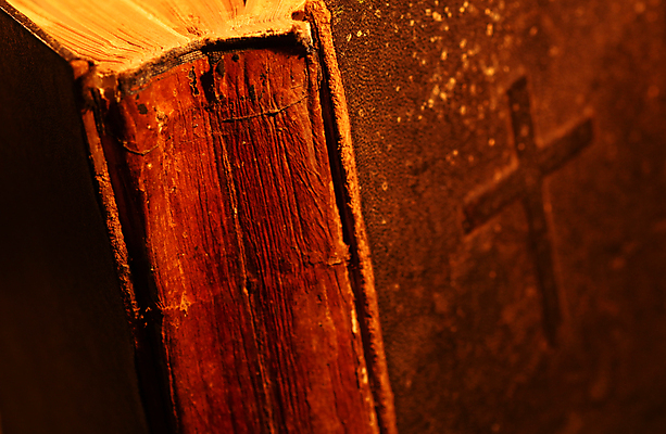 포토 JPG 해외이미지 교육 종이 텍스트 미술 사람없음 책 갈색 노란색 우주 다이어리 성경 어둠 공백 수확 골동품 덮개 흰색 얼룩 오픈 거친 역사 도서관 읽기 오브젝트 흔적 질감 문서 복고 문학 페이지 고립 그런지 빅토리아 옛날 원고 중고 해외202004 해외포토 컬러 농업 종교용품 모션 문화예술 사무용품 뚜껑 파일형식 이미지허브