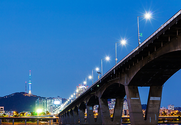 포토 JPG 해외이미지 야경 하늘 서울 한국 사람없음 야외 건물 도시풍경 도시 고속도로 도심 가교 해외202004 해외포토 건축물 아시아 도로 풍경 야간 파일형식 풍경_경치 이미지허브