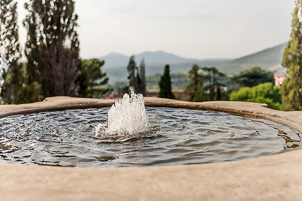 포토 JPG 해외이미지 나무 디자인 외관 공원 유럽 문화 조각 여행 건축양식 자연 미술 풍경 사람없음 야외 건물 초록색 물 여름 조각상 정원 이탈리아 폭포 바위 개울 역사 고급 로마 빌라 분수 D 해외202004 해외포토 자연요소 식물 건축물 알파벳 계절 공공시설 건축 나라 컬러 컨셉 문화예술 주택 강 조형물 돌_바위 생태계 파일형식 이미지허브