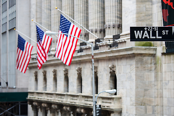 포토 JPG 해외이미지 산업 벽 돈 비즈니스 새로움 거리 사람없음 금융 경제 미국 깃발 도시 센터 시장 도심 주식 심볼 메인 사인 무역 뉴욕 투자 지역 맨해튼 애국심 경영 브로드웨이 전국 해외202004 해외포토 컨셉 북아메리카 재산 파일형식 이미지허브