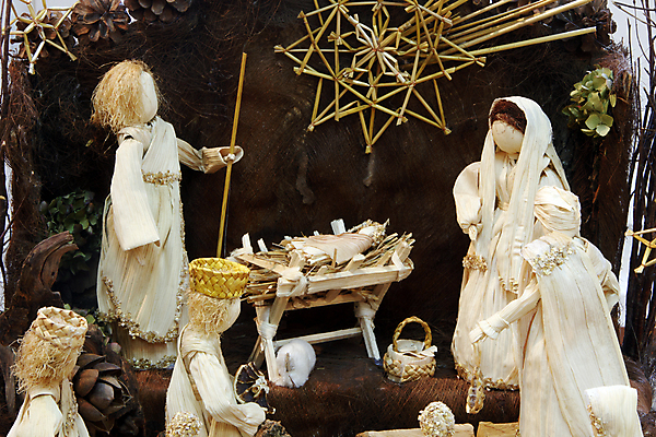 포토 JPG 해외이미지 동물 남자 행복 기독교 종교 어린이 크리스마스 가족 엄마 휴가 천사 기념 사람없음 장식 평화 성경 기도 아기 예수 영혼 아빠 성자 12월 신성 요셉 외양간 베들레헴 신앙심 해외202004 해외포토 기념일 감정 컨셉 종교용품 관계 사람 신_종교 날짜 파일형식 이미지허브