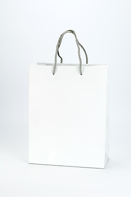 포토 JPG 해외이미지 디자인 종이 백그라운드 가방 포장 사람없음 쇼핑 상자 우주 상점 공백 회색 흰색 구매 컨테이너 오브젝트 싱글 패키지 소매 판지 고립 해외202004 해외포토 잡화 산업 컬러 파일형식 이미지허브