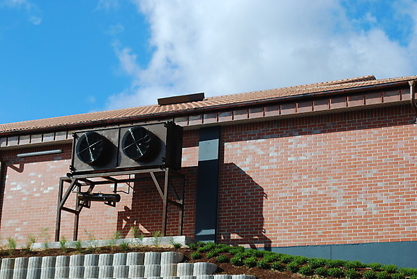 포토 JPG 해외이미지 디자인 외관 벽 백그라운드 건축양식 하늘 벽돌 새로움 사람없음 야외 건물 초록색 파란색 쇼핑 정원 도시 부채 쇼핑몰 원예 상업 지역 교외 콘크리트 해외202004 해외포토 건축물 건축 컬러 컨셉 취미 파일형식 이미지허브