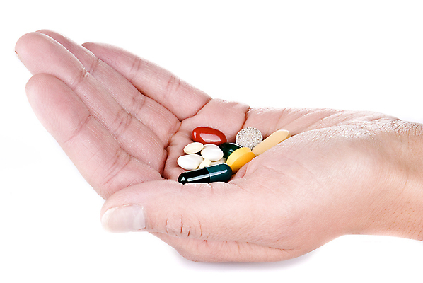 포토 JPG 해외이미지 손 남자 과학 건강 치과 사람없음 치료 빨간색 초록색 파란색 알약 약 권투 고통 의사 흰색 입 질병 컨테이너 처방 테라피 중독 고립 복용 약사 항생제 해외202004 해외포토 감정 산업 컬러 의학 병원 사람 신체부위 뷰티 격투기 의료진 파일형식 이미지허브