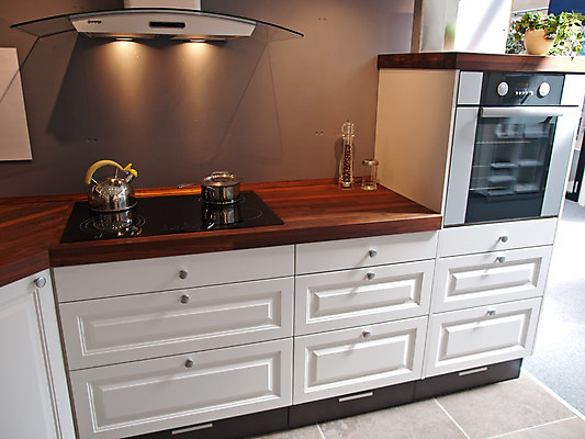 포토 JPG 해외이미지 라이프스타일 음식 가구 건축양식 유리 새로움 바닥 주택 실내 요리 사람없음 건물 목재 장식 빛 인테리어 우주 주방 요리사 식사 방 램프 고급 오븐 정상 난로 디자이너 계산대 캐비닛 싱크대 진열장 상업 진짜 철강 스타일 해외202004 해외포토 나무 직업 건축물 디자인 건축 생활용품 컨셉 재료 재질 조명 내부 생활 가전제품 난방기 사물함 개수대 파일형식 이미지허브