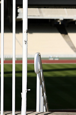 포토 JPG 해외이미지 선 스포츠 백그라운드 의자 사람없음 계단 경기장 흰색 묘사 대문 블러 해외202004 해외포토 컬러 가구 스포츠시설 문 파일형식 이미지허브