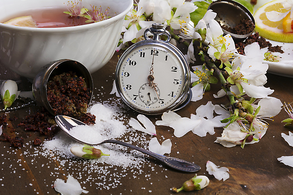 포토 JPG 해외이미지 열매 화분 음료 음식 조각 백그라운드 잎 오렌지 과일 창문 유리 귤 실내 건강 사람없음 컵 빨간색 반사 꽃병 수확 가을 신선 뜨거움 액체 차 달콤 아침식사 설탕 레몬 허브 컵받침 흰배경 상쾌 정물화 핸드메이드 스타일 해외202004 튀르키예 해외포토 식물 식기 계절 꽃 감정 아시아 컬러 농업 재질 내부 식사 흰색 맛 받침대 그림 파일형식 이미지허브